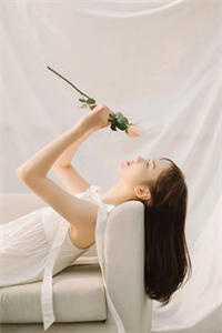 替嫁假千金,种田养娃宠逆臣